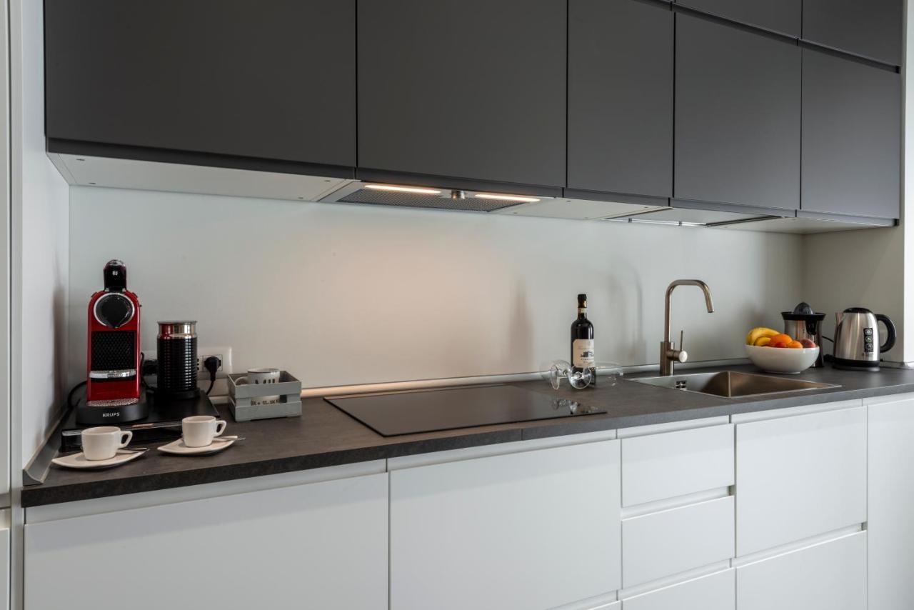Bnbutler Arena 35 - Navigli Apartment Milan Exterior photo